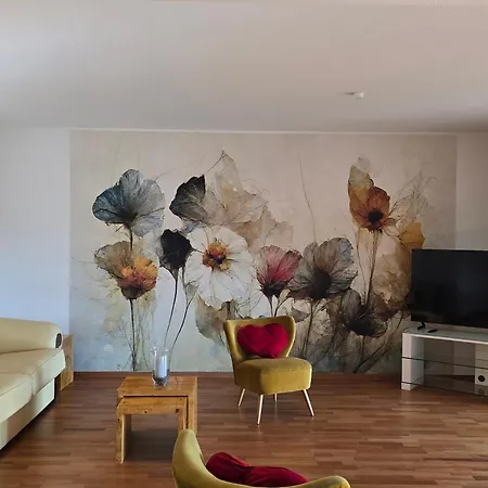 Exklusive - Direkt Am Waldrand - Grosser Garten Kompett Umzaeunt - Hunde Willkommen - 2 Private Stellplaetze *