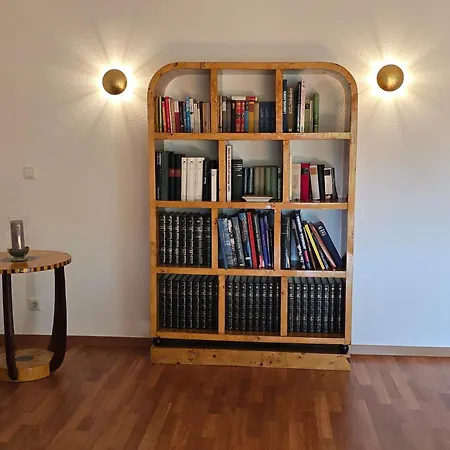 Exklusive - Direkt Am Waldrand - Grosser Garten Kompett Umzaeunt - Hunde Willkommen - 2 Private Stellplaetze * Bad Salzschlirf