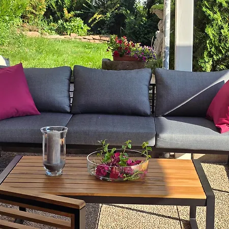 Apartmán Exklusive - Direkt Am Waldrand - Grosser Garten Kompett Umzaeunt - Hunde Willkommen - 2 Private Stellplaetze Bad Salzschlirf