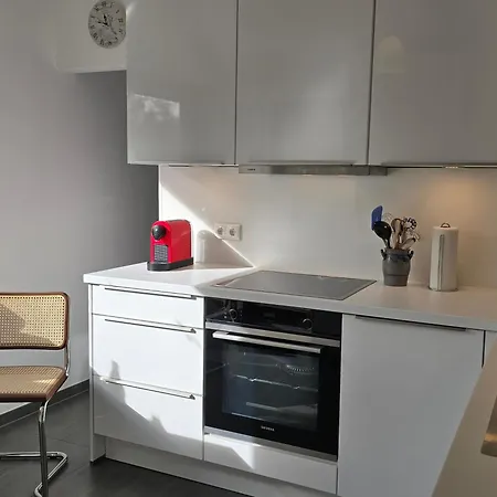 Apartmán Exklusive - Direkt Am Waldrand - Grosser Garten Kompett Umzaeunt - Hunde Willkommen - 2 Private Stellplaetze *