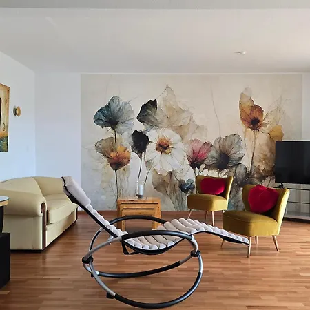 Appartement Exklusive - Direkt Am Waldrand - Grosser Garten Kompett Umzaeunt - Hunde Willkommen - 2 Private Stellplaetze *