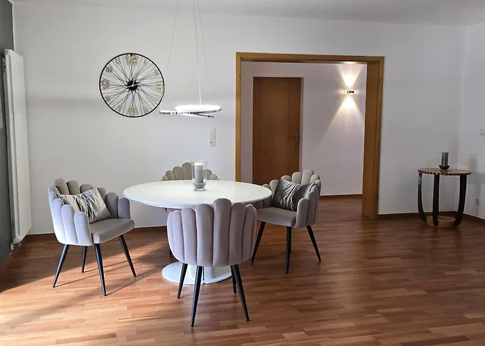 Exklusive - Direkt Am Waldrand - Grosser Garten Kompett Umzaeunt - Hunde Willkommen - 2 Private Stellplaetze Bad Salzschlirf