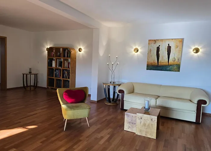 Exklusive - Direkt Am Waldrand - Grosser Garten Kompett Umzaeunt - Hunde Willkommen - 2 Private Stellplaetze Apartmán Bad Salzschlirf