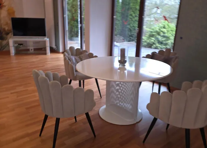 Apartmán Exklusive - Direkt Am Waldrand - Grosser Garten Kompett Umzaeunt - Hunde Willkommen - 2 Private Stellplaetze