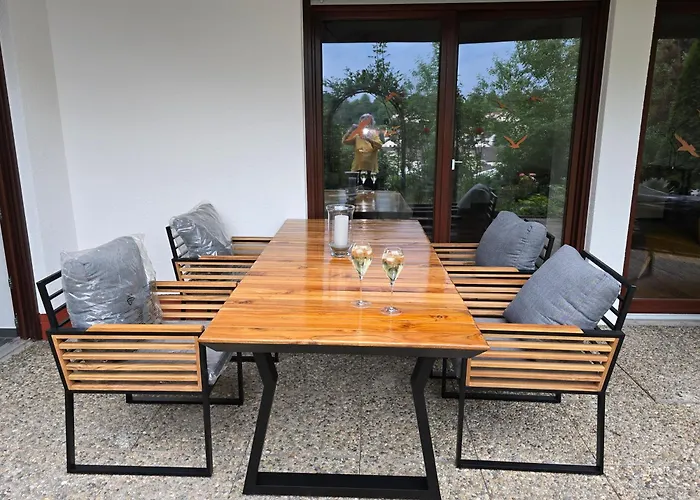 Exklusive - Direkt Am Waldrand - Grosser Garten Kompett Umzaeunt - Hunde Willkommen - 2 Private Stellplaetze Bad Salzschlirf