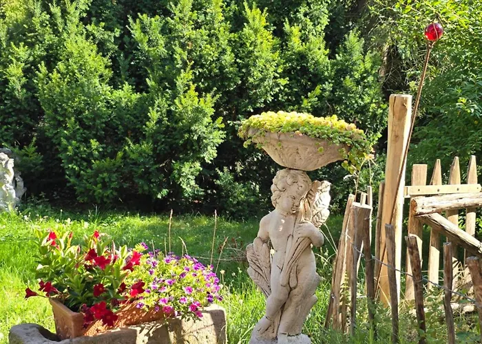 Apartmán Exklusive - Direkt Am Waldrand - Grosser Garten Kompett Umzaeunt - Hunde Willkommen - 2 Private Stellplaetze