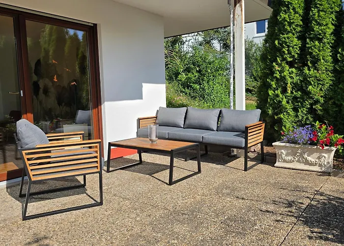 Exklusive - Direkt Am Waldrand - Grosser Garten Kompett Umzaeunt - Hunde Willkommen - 2 Private Stellplaetze *